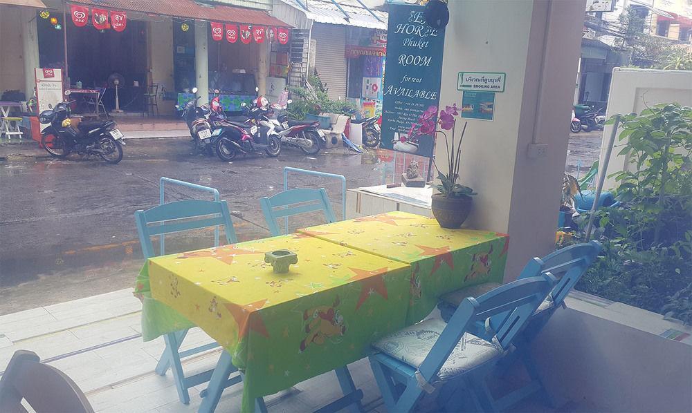 Bgw Phuket Hostel Patong Luaran gambar