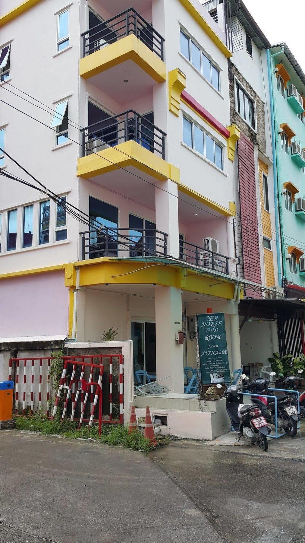 Bgw Phuket Hostel Patong Luaran gambar