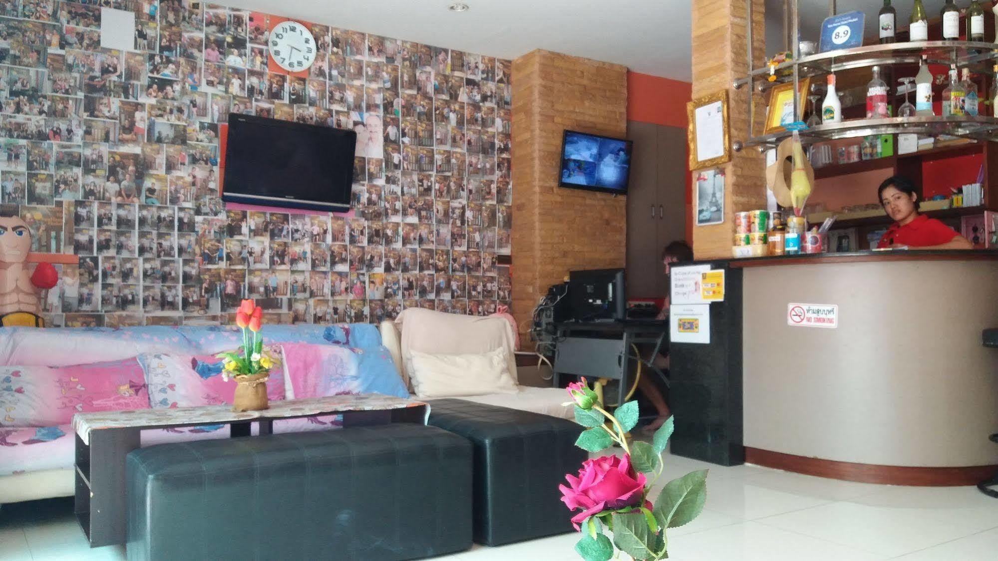 Bgw Phuket Hostel Patong Luaran gambar