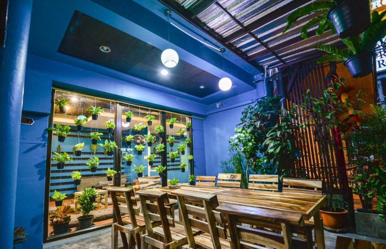 Bgw Phuket Hostel Patong Luaran gambar