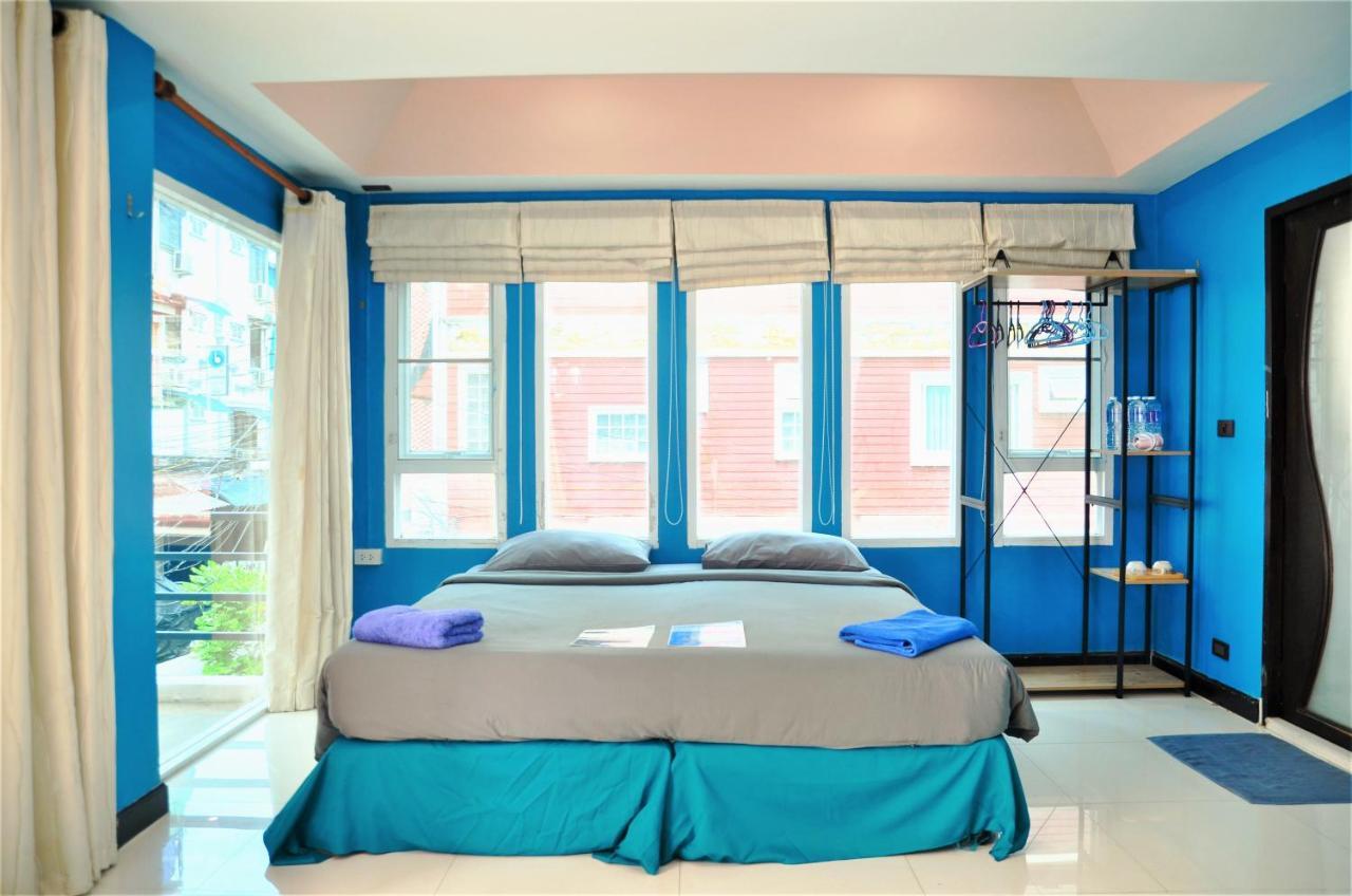 Bgw Phuket Hostel Patong Luaran gambar